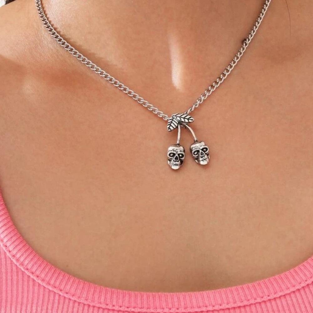 skull cherry necklace